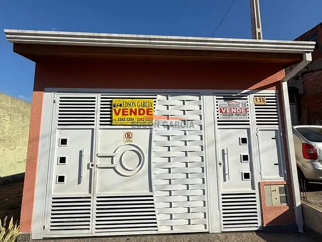 Casa 2 quartos e 2 banheiros, à venda, no bairro Parque São Bento em Sorocaba