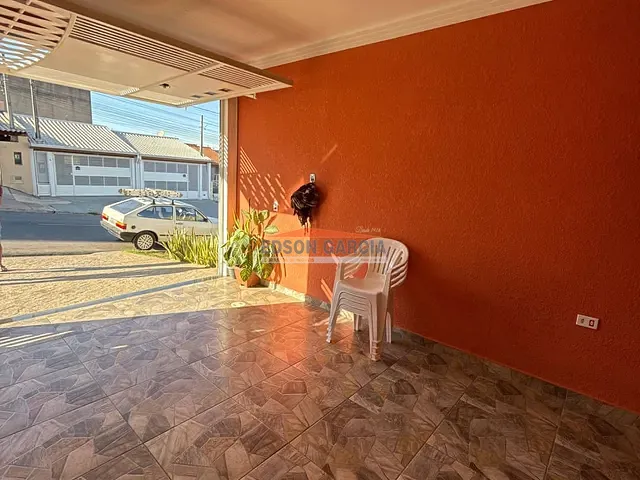 Casa 2 quartos e 2 banheiros, à venda, no bairro Parque São Bento em Sorocaba