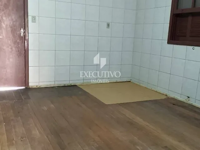 Casa com 360m² 3 quartos e 1 banheiro, à venda ou para alugar, no bairro Bela Vista em Arroio Do Meio
