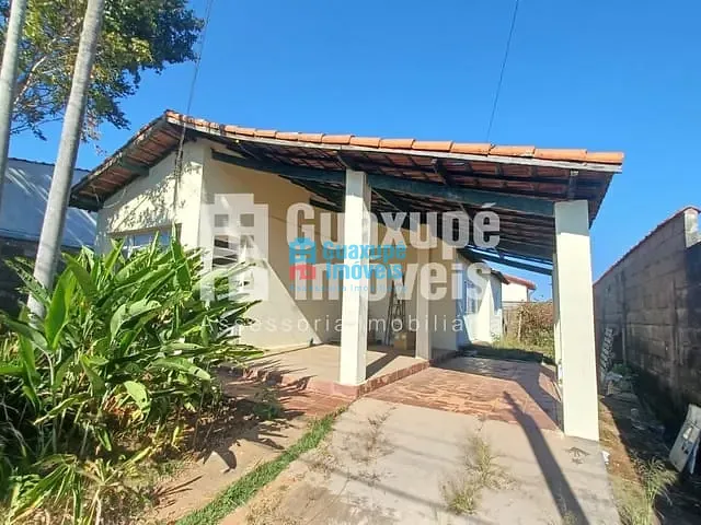 Casa com 154m², à venda, no bairro Nossa Senhora das Dores em Guaxupé