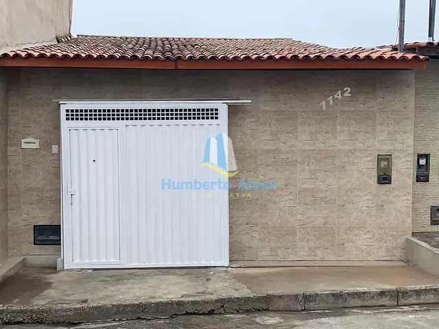 Casa 3 quartos e 1 banheiro, à venda, no bairro Brasil em Vitória da Conquista