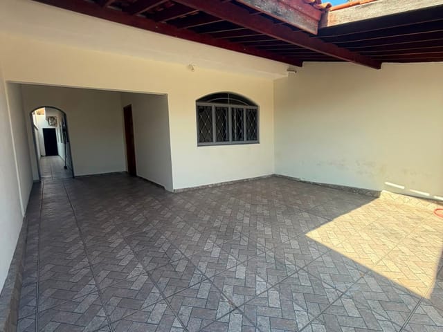 Casa com 150m² 3 quartos e 1 banheiro, à venda, no bairro Parque Residencial Jaguari em Americana