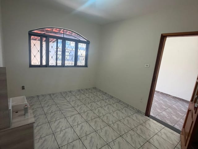 Casa com 150m² 3 quartos e 1 banheiro, à venda, no bairro Parque Residencial Jaguari em Americana