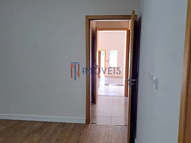 Casa com 200m² 3 quartos e 2 banheiros, à venda, no bairro Cachoeirinha em Bom Jesus dos Perdões