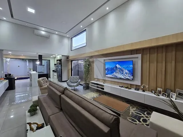 Casa com 360m² 3 quartos e 5 banheiros, à venda, no bairro Vila do Golfe em Ribeirão Preto