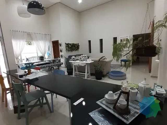 Casa com 532m² 3 quartos e 2 banheiros, à venda, no bairro Condominio Fazenda Palmeiras Imperiais em Salto