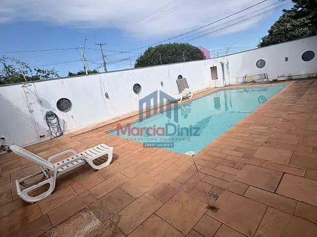 Casa com 613m² 4 quartos e 3 banheiros, à venda, no bairro Centro em Buritizal