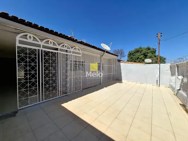 Casa 3 quartos e 2 banheiros, para alugar, no bairro Setor Leste (Gama) em Brasília