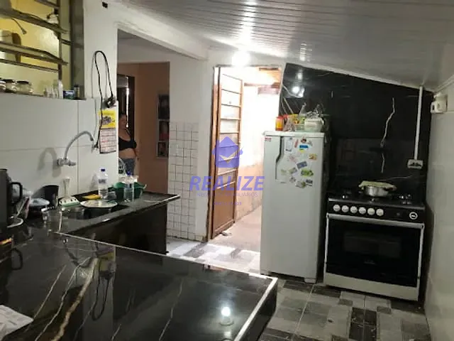 Casa com 250m² 3 quartos e 2 banheiros, à venda, no bairro Jardim Santa Maria em Botucatu