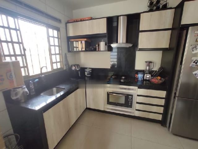 Casa com 125m² 2 quartos e 1 banheiro, à venda, no bairro Jardim Nova Cambé em Cambé