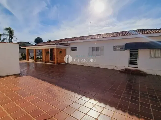 Casa com 652m² 3 quartos e 2 banheiros, à venda, no bairro Centro em Artur Nogueira