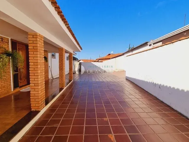 Casa com 652m² 3 quartos e 2 banheiros, à venda, no bairro Centro em Artur Nogueira