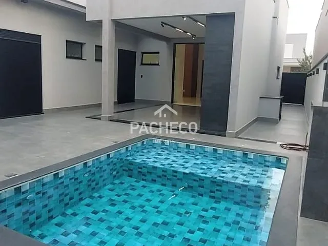 Casa com 328m² 3 quartos e 1 banheiro, à venda, no bairro Cariobinha em Americana