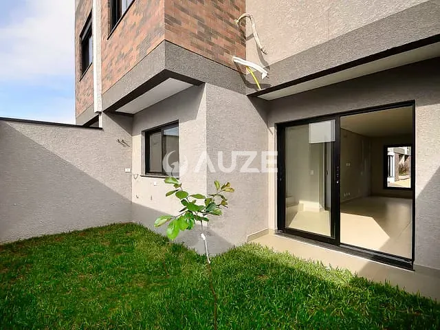 Sobrado com 200m² 3 quartos e 4 banheiros, à venda, no bairro Campo Comprido em Curitiba