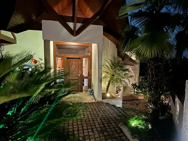 Casa com 600m² 3 quartos e 2 banheiros, à venda, no bairro Jardim do Golf I em Jandira