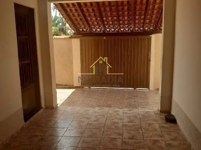 Casa com 208m² 3 quartos e 1 banheiro, à venda, no bairro Parque dos Municípios I em Guaxupé