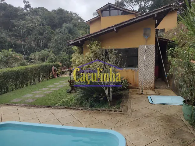 Casa com 6500m² 4 quartos e 5 banheiros, à venda, no bairro Centro (Ipiabas) em Barra do Piraí