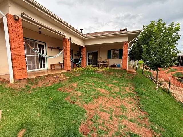 Casa 4 quartos e 3 banheiros, à venda, no bairro Terras de Mont Serrat em Salto