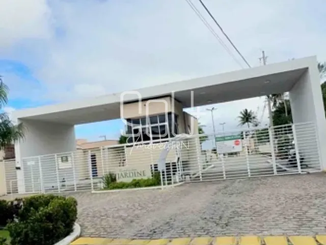 Casa 2 quartos e 2 banheiros, à venda, no bairro Liberdade em Parnamirim