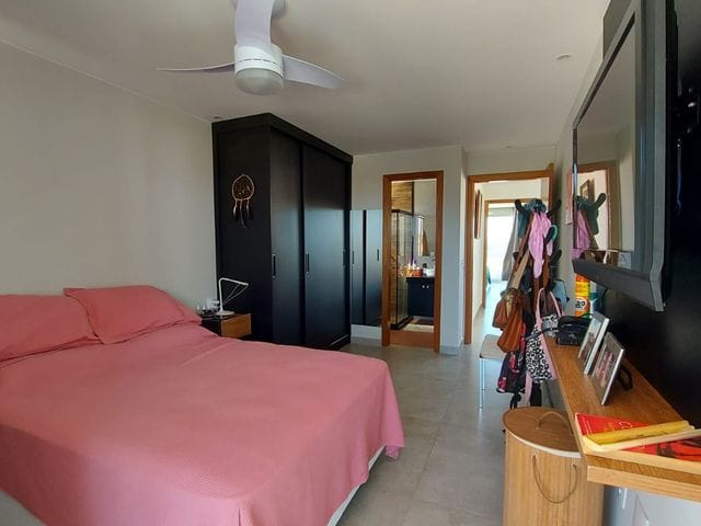 Casa com 392m² 4 quartos e 5 banheiros, à venda, no bairro Praia do Foguete em Cabo Frio