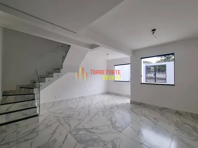 Casa com 195m² 3 quartos e 3 banheiros, à venda, no bairro Jardim Leblon em Belo Horizonte