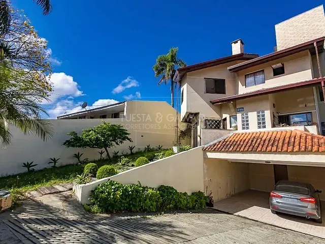 Casa com 233m² 3 quartos e 4 banheiros, à venda, no bairro Pilarzinho em Curitiba