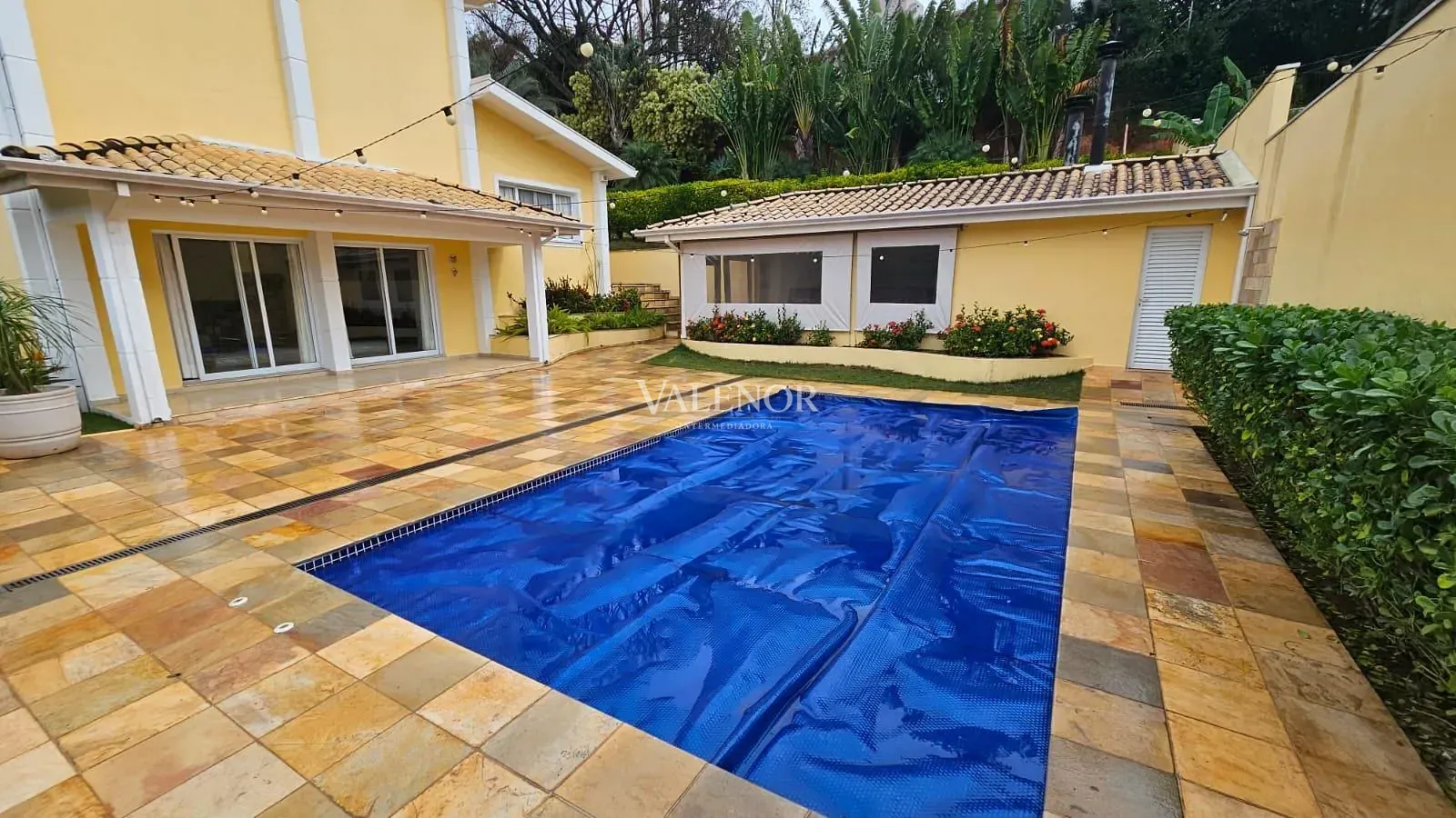 Casa, 4 quartos, 1000 m² - Foto 1