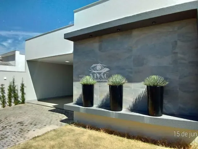 Casa com 360m² 3 quartos e 2 banheiros, à venda, no bairro Jardim Belo Horizonte em Sinop