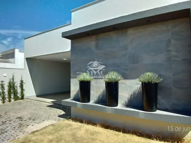 Casa com 360m² 3 quartos e 2 banheiros, à venda, no bairro Jardim Belo Horizonte em Sinop