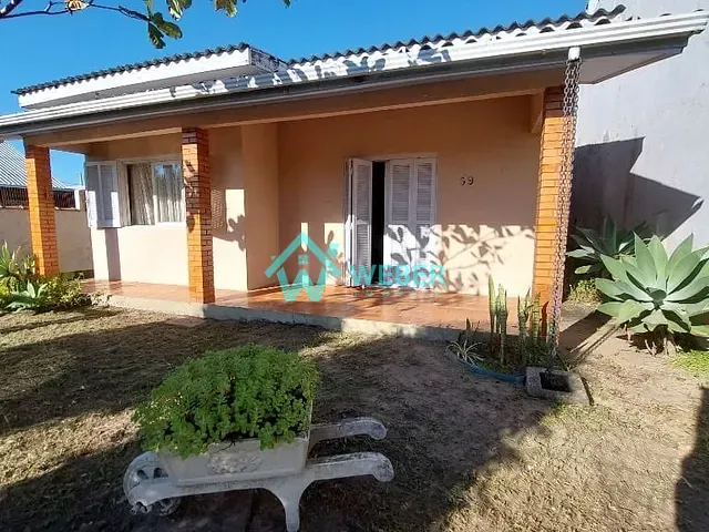 Casa com 300m² 4 quartos e 2 banheiros, à venda, no bairro Praia de Mariluz em Imbé