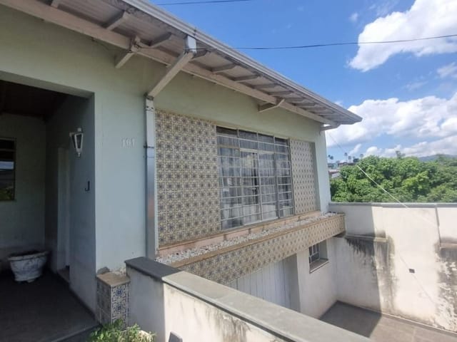 Casa com 323m² 3 quartos e 4 banheiros, à venda, no bairro Cambui em Cambuí