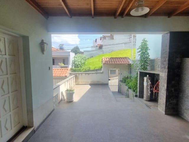Casa com 323m² 3 quartos e 4 banheiros, à venda, no bairro Cambui em Cambuí