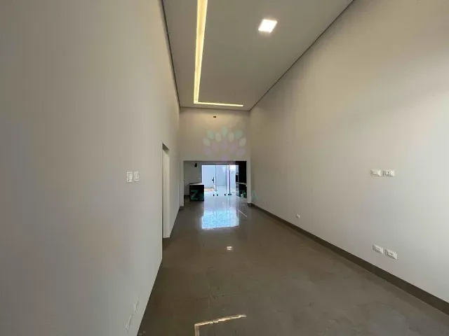 Casa com 225m² 3 quartos e 3 banheiros, à venda, no bairro Parque Residencial Rita Vieira em Campo Grande