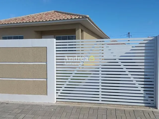 Casa com 360m² 2 quartos e 1 banheiro, à venda, no bairro Praia dos Ubás em Iguaba Grande