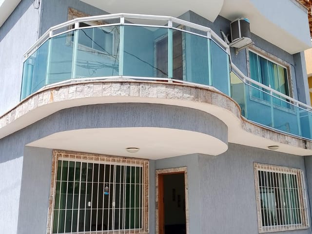 Casa 4 quartos e 3 banheiros, à venda, no bairro Balneário Remanso em Rio das Ostras