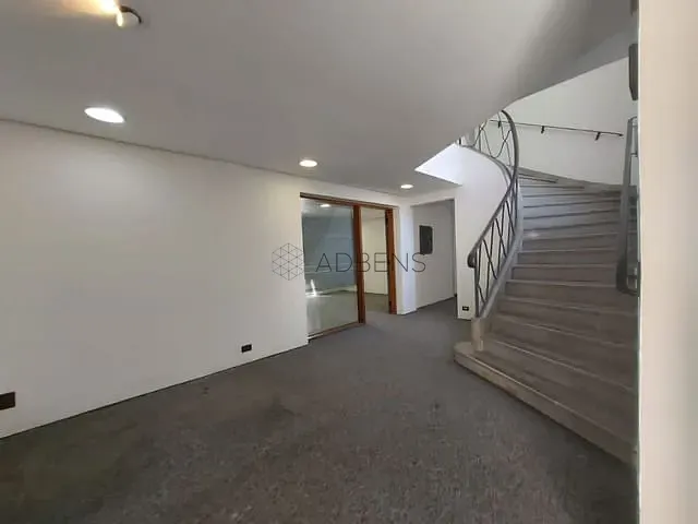 Casa para alugar, no bairro Pinheiros em São Paulo