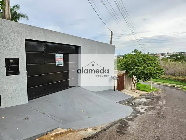 Casa com 250m² 4 quartos e 2 banheiros, à venda, no bairro POMPÉIA 2 em Jacarezinho