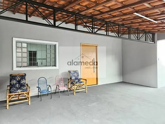 Casa com 250m² 4 quartos e 2 banheiros, à venda, no bairro POMPÉIA 2 em Jacarezinho