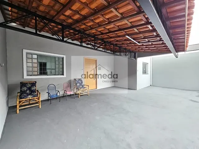 Casa com 250m² 4 quartos e 2 banheiros, à venda, no bairro POMPÉIA 2 em Jacarezinho