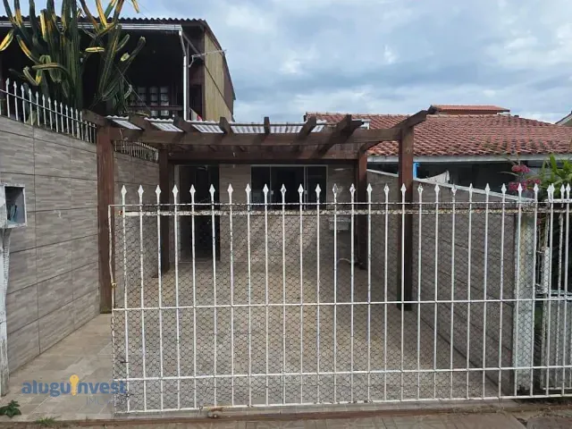Casa com 60m² 1 quarto e 1 banheiro, para alugar, no bairro Lagoa da Conceição em Florianópolis