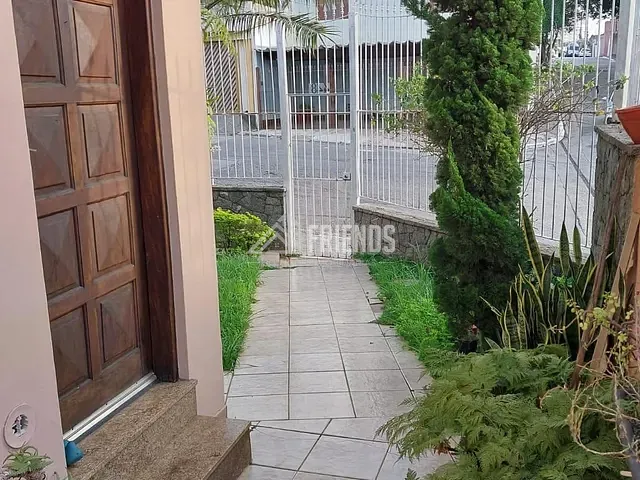 Casa com 200m² 3 quartos e 2 banheiros, à venda, no bairro Vila Granada em São Paulo