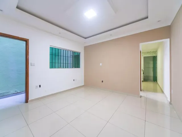 Casa 2 quartos e 2 banheiros, para alugar, no bairro Campestre em Santo André