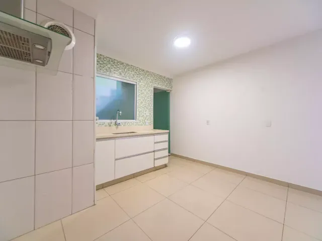 Casa 2 quartos e 2 banheiros, para alugar, no bairro Campestre em Santo André