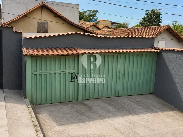 Casa 2 quartos e 1 banheiro, à venda, no bairro Bonsucesso (Barreiro) em Belo Horizonte