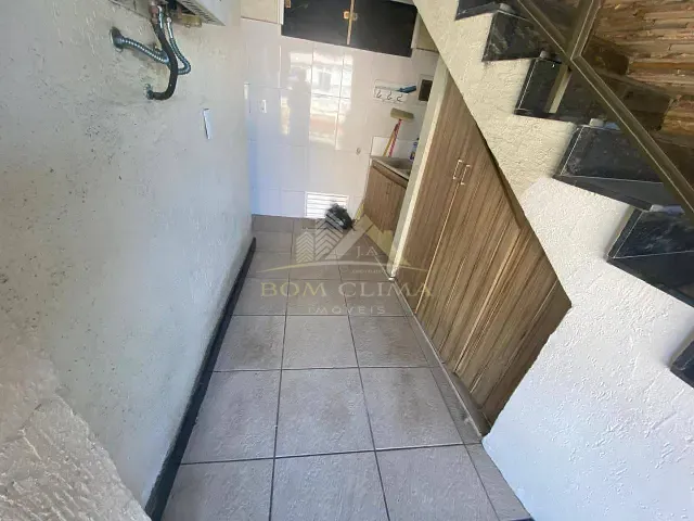 Casa 2 quartos e 2 banheiros, para alugar, no bairro Nossa Senhora das Graças em Juiz de Fora