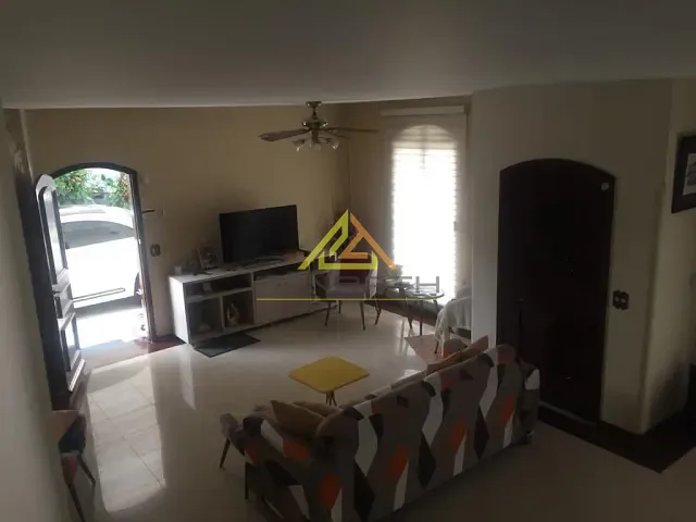 Casa com 306m² 3 quartos e 5 banheiros, à venda, no bairro Parque Mandaqui em São Paulo