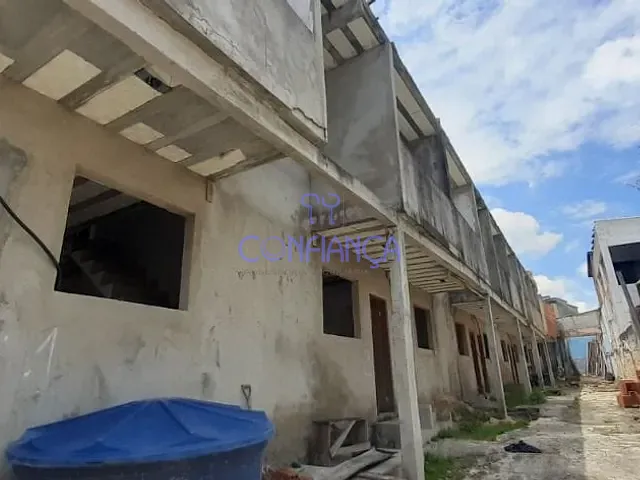 Casa com 360m² 2 quartos e 2 banheiros, à venda, no bairro Campo Grande em Rio de Janeiro