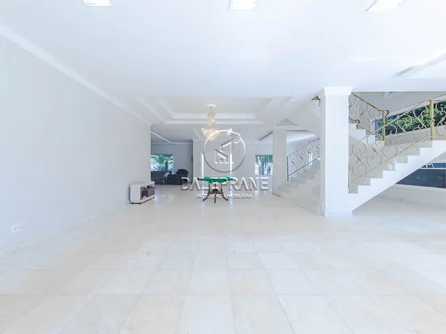 Casa com 2500m² 5 quartos e 7 banheiros, à venda, no bairro Park Way em Brasília