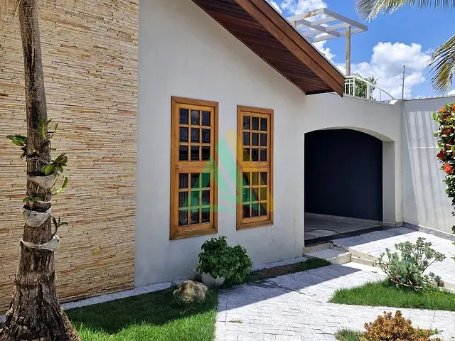 Casa com 300m² 3 quartos e 2 banheiros, à venda, no bairro Parque Residencial Cambuí em Mogi Guaçu