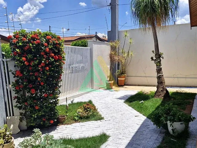Casa com 300m² 3 quartos e 2 banheiros, à venda, no bairro Parque Residencial Cambuí em Mogi Guaçu
